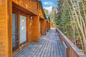 Beautiful Ski-in Ski-out Condo Located On The Eagle Point Resort! condo, Beaver